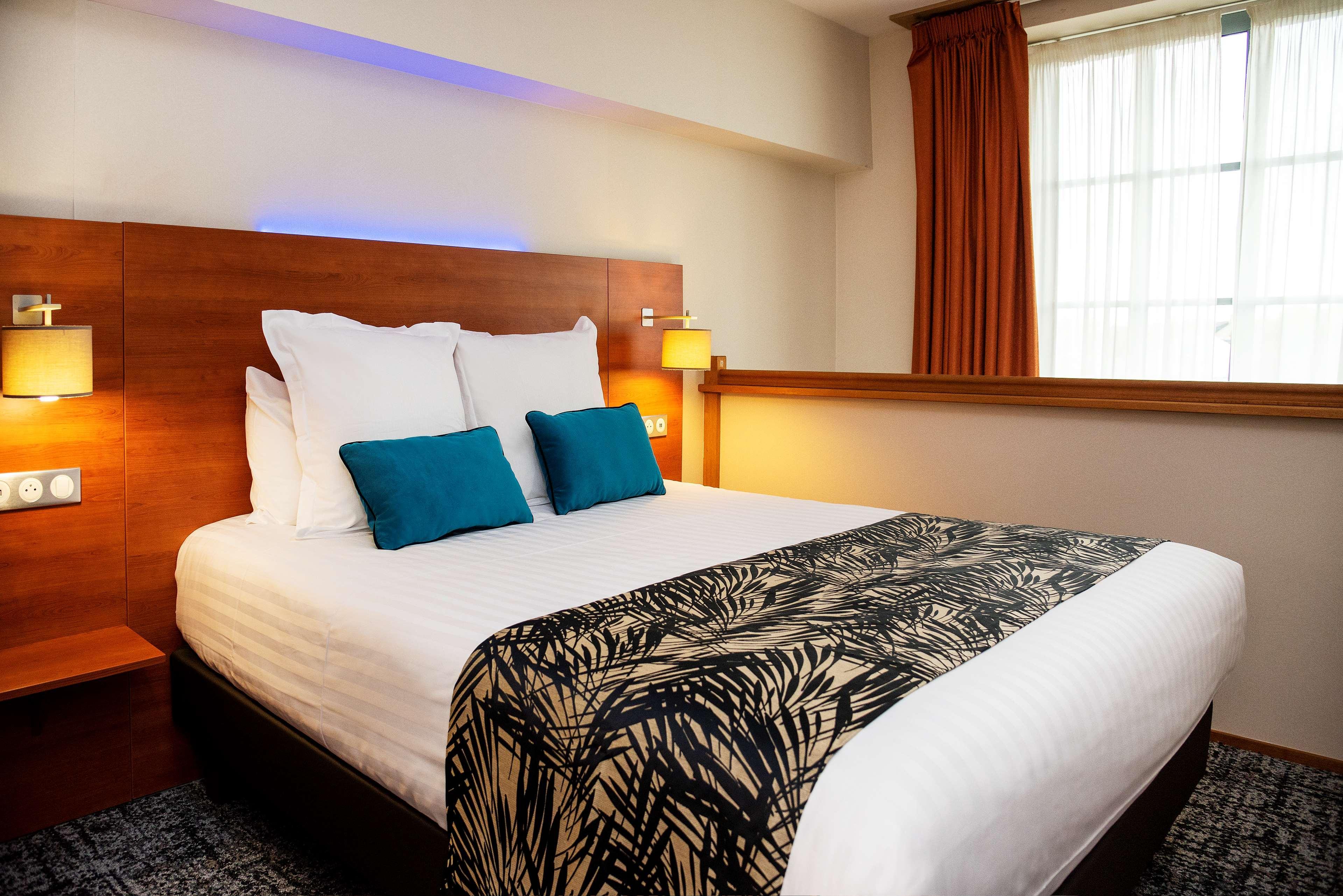 Best Western Plus Hotel Colbert Шатору Екстер'єр фото