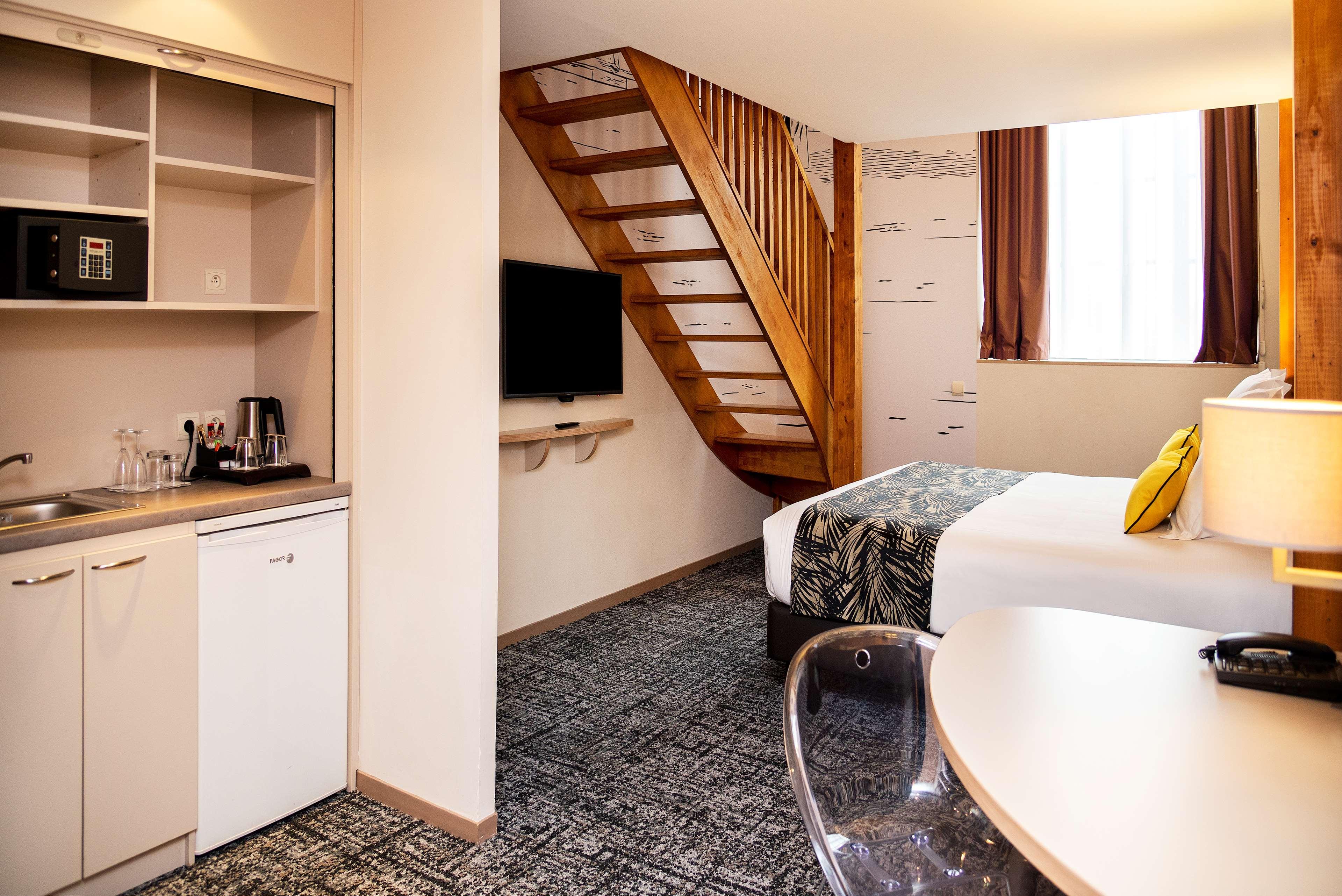 Best Western Plus Hotel Colbert Шатору Екстер'єр фото