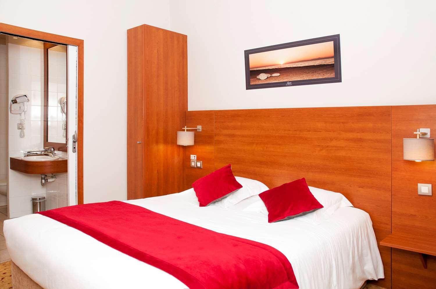 Best Western Plus Hotel Colbert Шатору Екстер'єр фото
