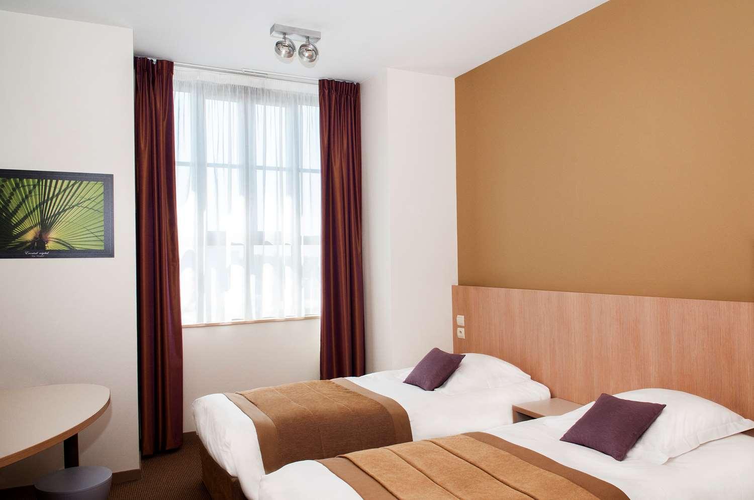 Best Western Plus Hotel Colbert Шатору Екстер'єр фото