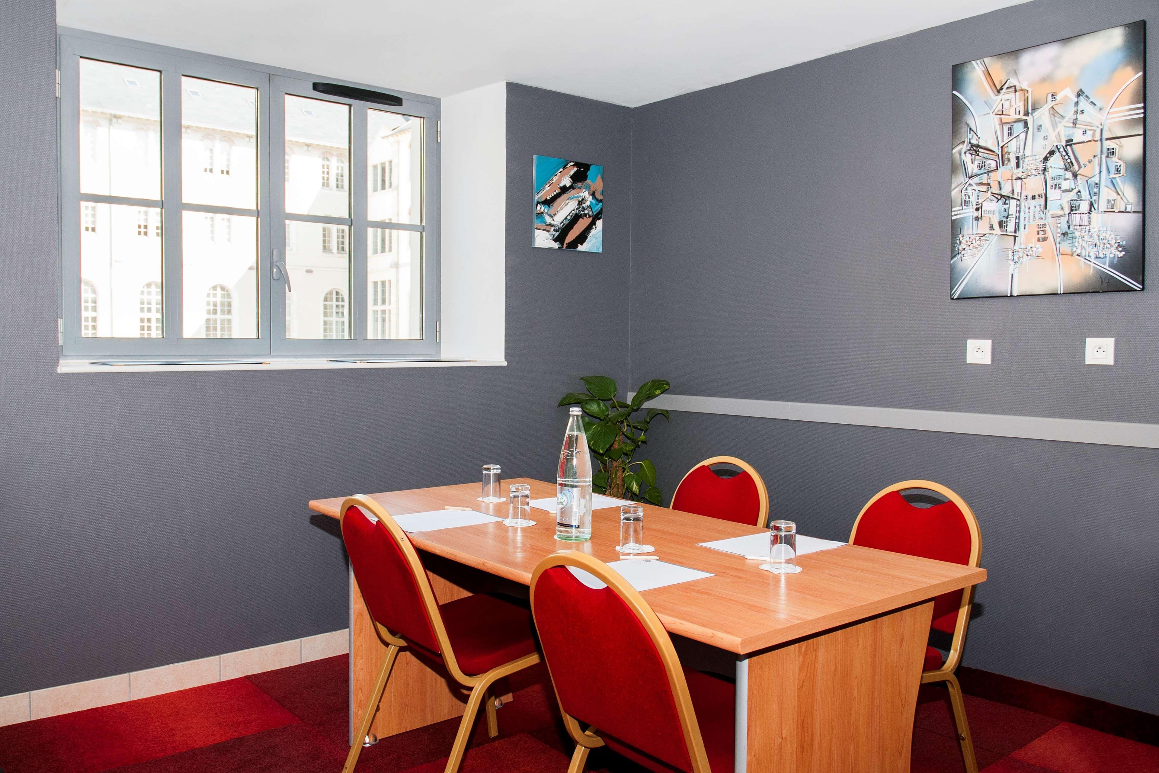 Best Western Plus Hotel Colbert Шатору Екстер'єр фото