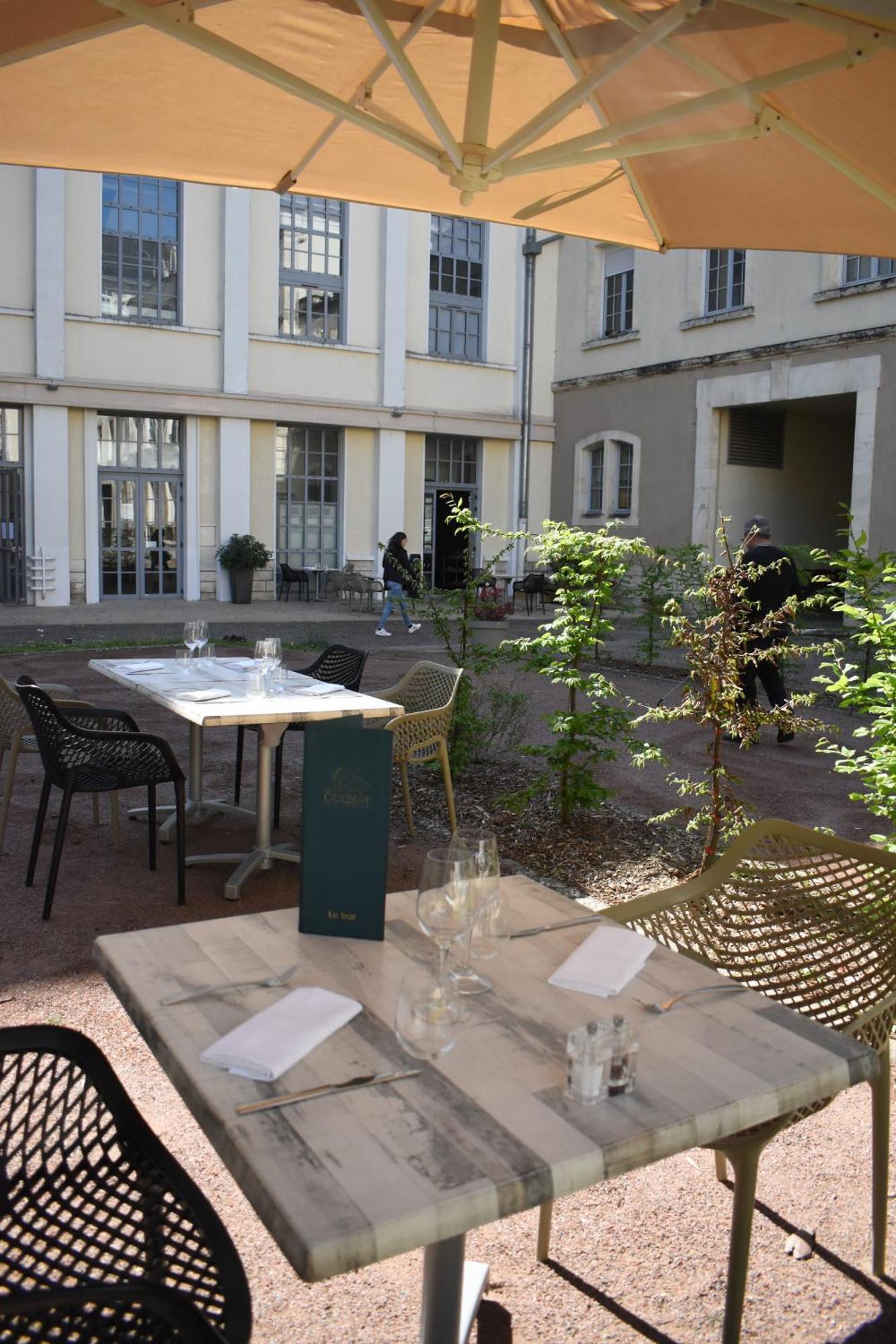 Best Western Plus Hotel Colbert Шатору Екстер'єр фото